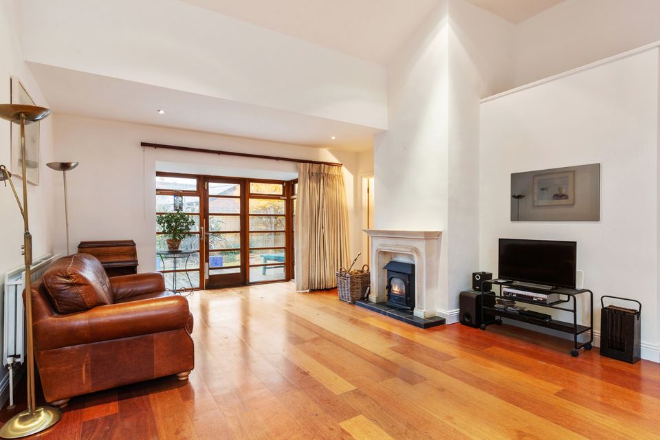 The sitting room of 33b Daniel Street, Portobello, Dublin 8